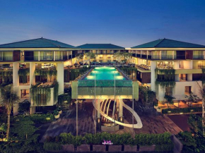 Отель Mercure Bali Legian  Kuta